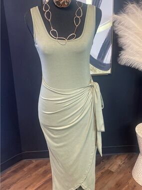 Sleeveless Sage Green Knot-Detail Midi Dress